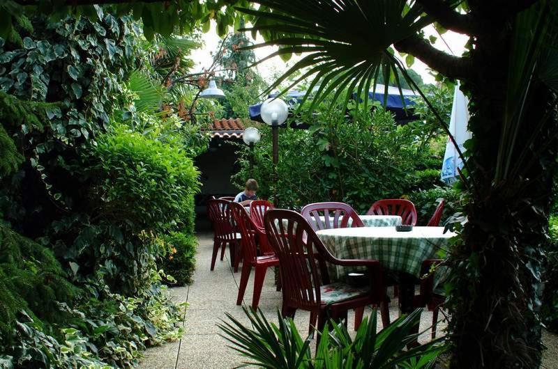 Hotel Makin Новиград Экстерьер фото