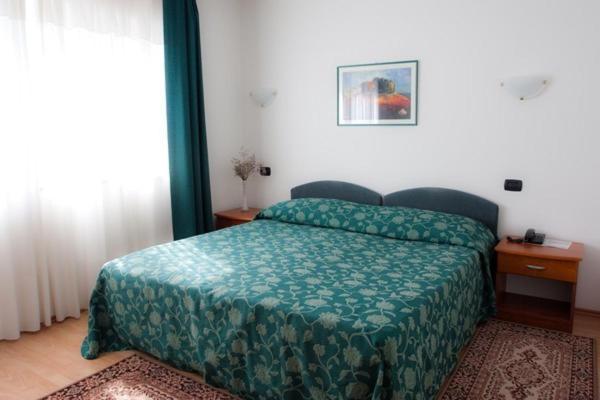 Hotel Makin Новиград Номер фото